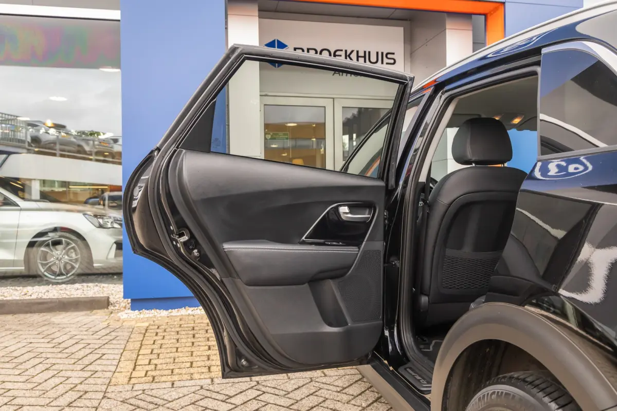 ExecutiveLine 64 kWh | Elek. Stoelen met Memory | Leder | Stoelventilatie- Verwarming | Apple Carplay/Android Auto | Achteruitrijcamera | Dodehoek detectie | Achteruitrijcamera | Apple Carpl