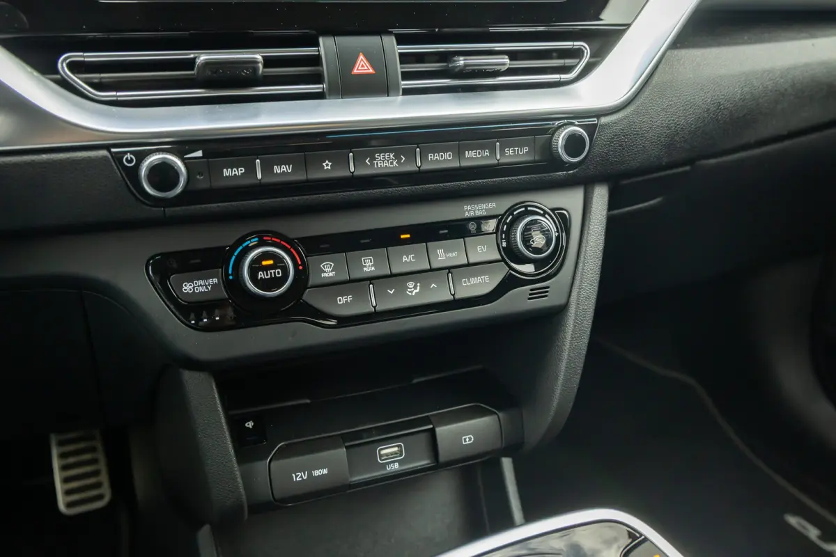 ExecutiveLine 64 kWh | Elek. Stoelen met Memory | Leder | Stoelventilatie- Verwarming | Apple Carplay/Android Auto | Achteruitrijcamera | Dodehoek detectie | Achteruitrijcamera | Apple Carpl