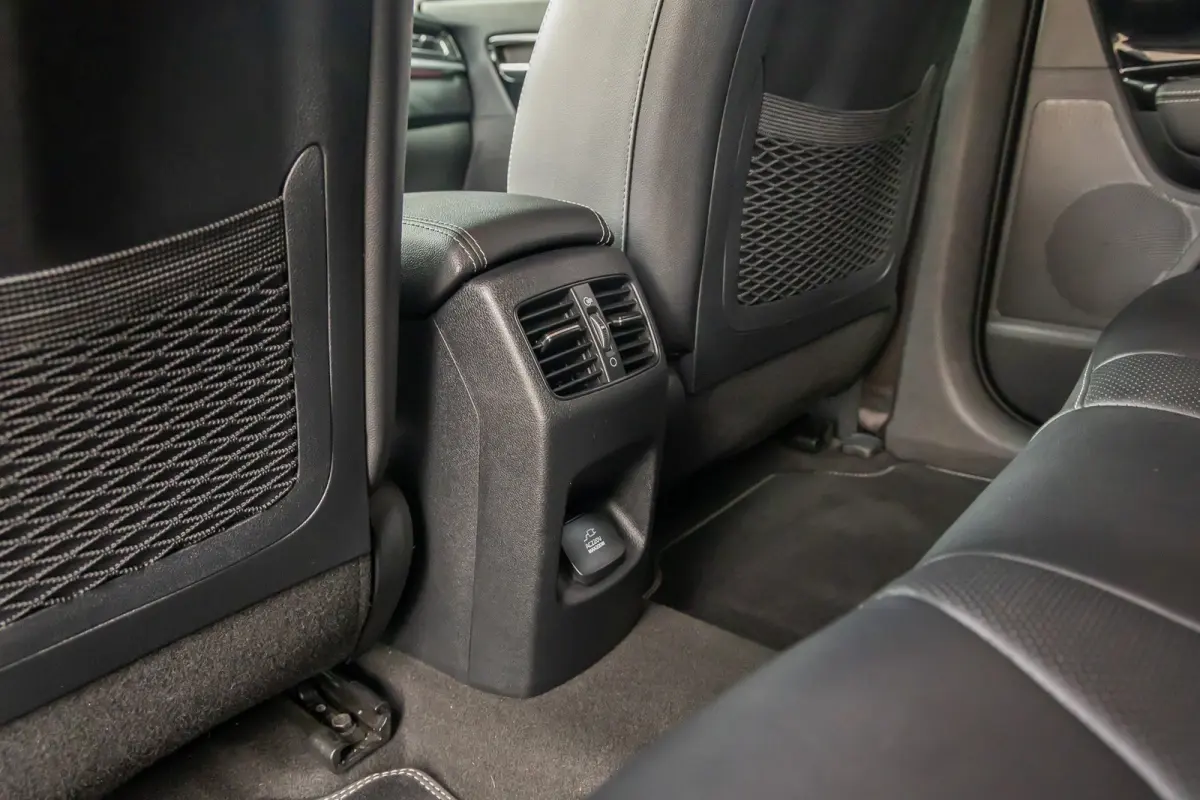 ExecutiveLine 64 kWh | Elek. Stoelen met Memory | Leder | Stoelventilatie- Verwarming | Apple Carplay/Android Auto | Achteruitrijcamera | Dodehoek detectie | Achteruitrijcamera | Apple Carpl