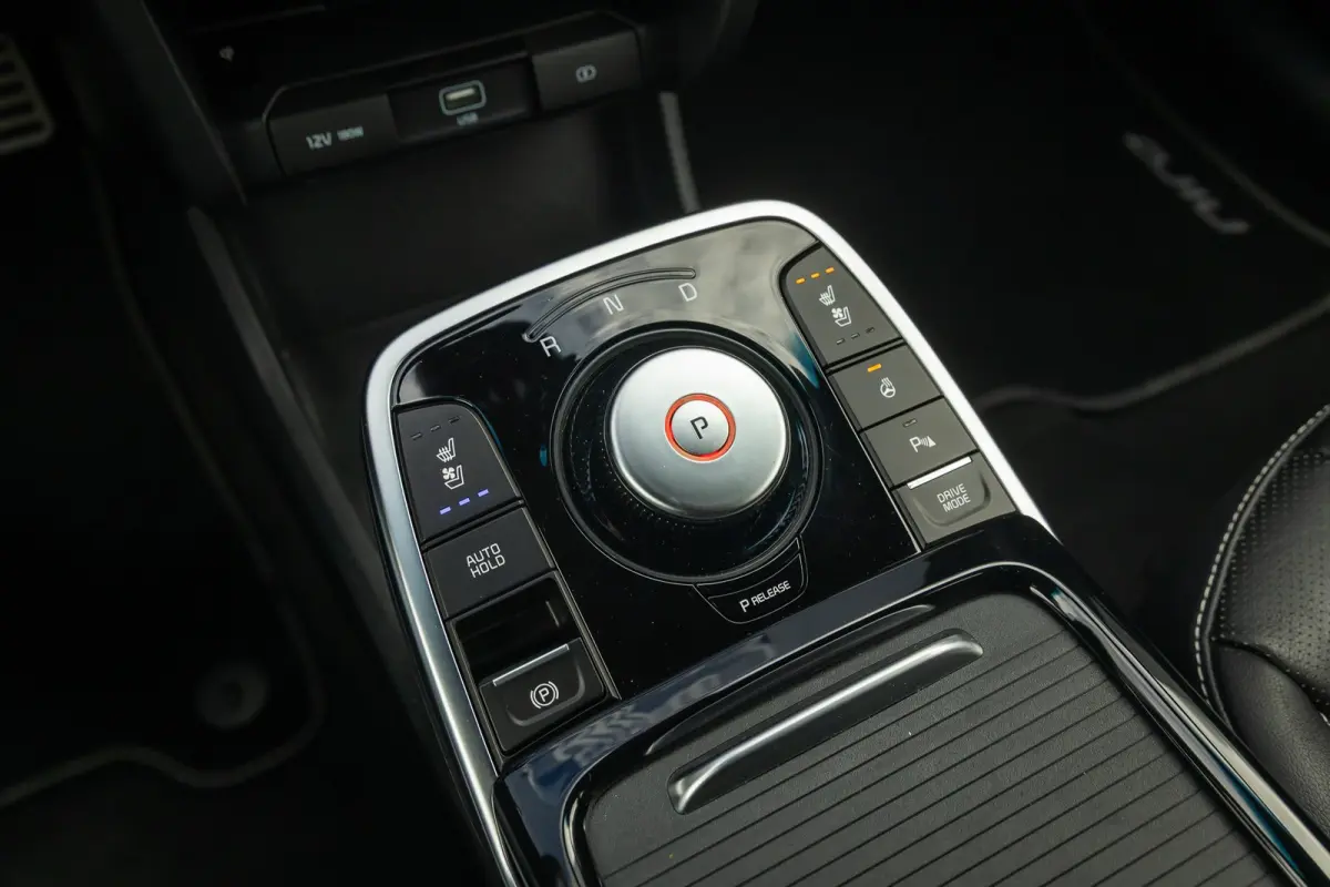 ExecutiveLine 64 kWh | Elek. Stoelen met Memory | Leder | Stoelventilatie- Verwarming | Apple Carplay/Android Auto | Achteruitrijcamera | Dodehoek detectie | Achteruitrijcamera | Apple Carpl