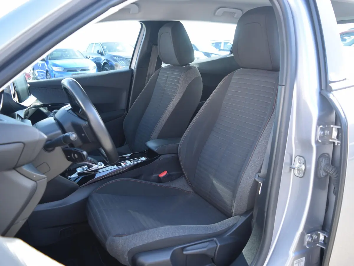 EV Active 50 kWh | CLIMATE CONTROL | PARKEERSENSOREN MET CAMRERA | CRUISE CONTROL |