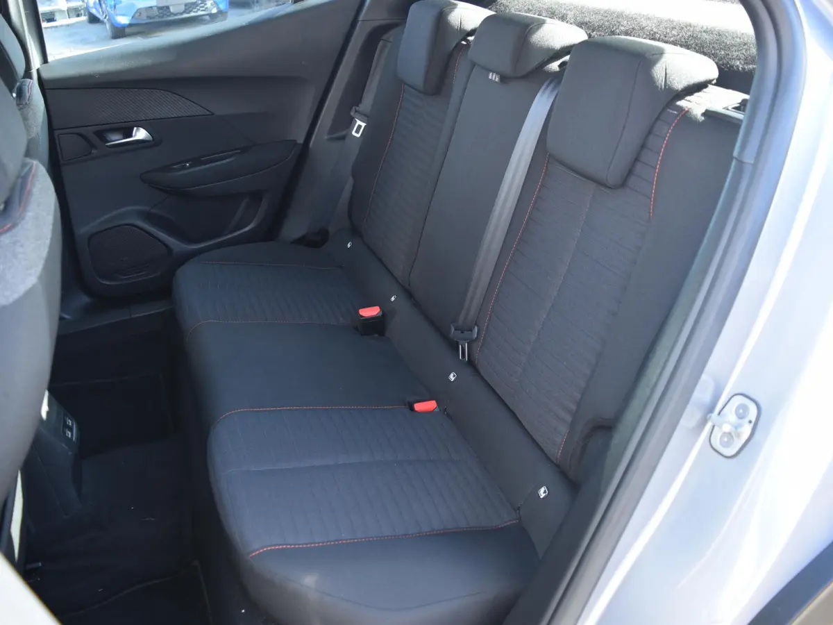 EV Active 50 kWh | CLIMATE CONTROL | PARKEERSENSOREN MET CAMRERA | CRUISE CONTROL |