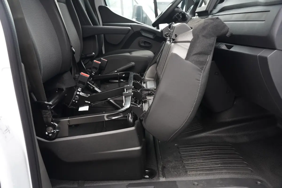 2.3 DCI 135 pk L3H2 Navi, Camera, Laadruimte Pakket, PDC V+A, 270 Graden Deuren, Smartphone Lader, 3-Zits, Nieuw