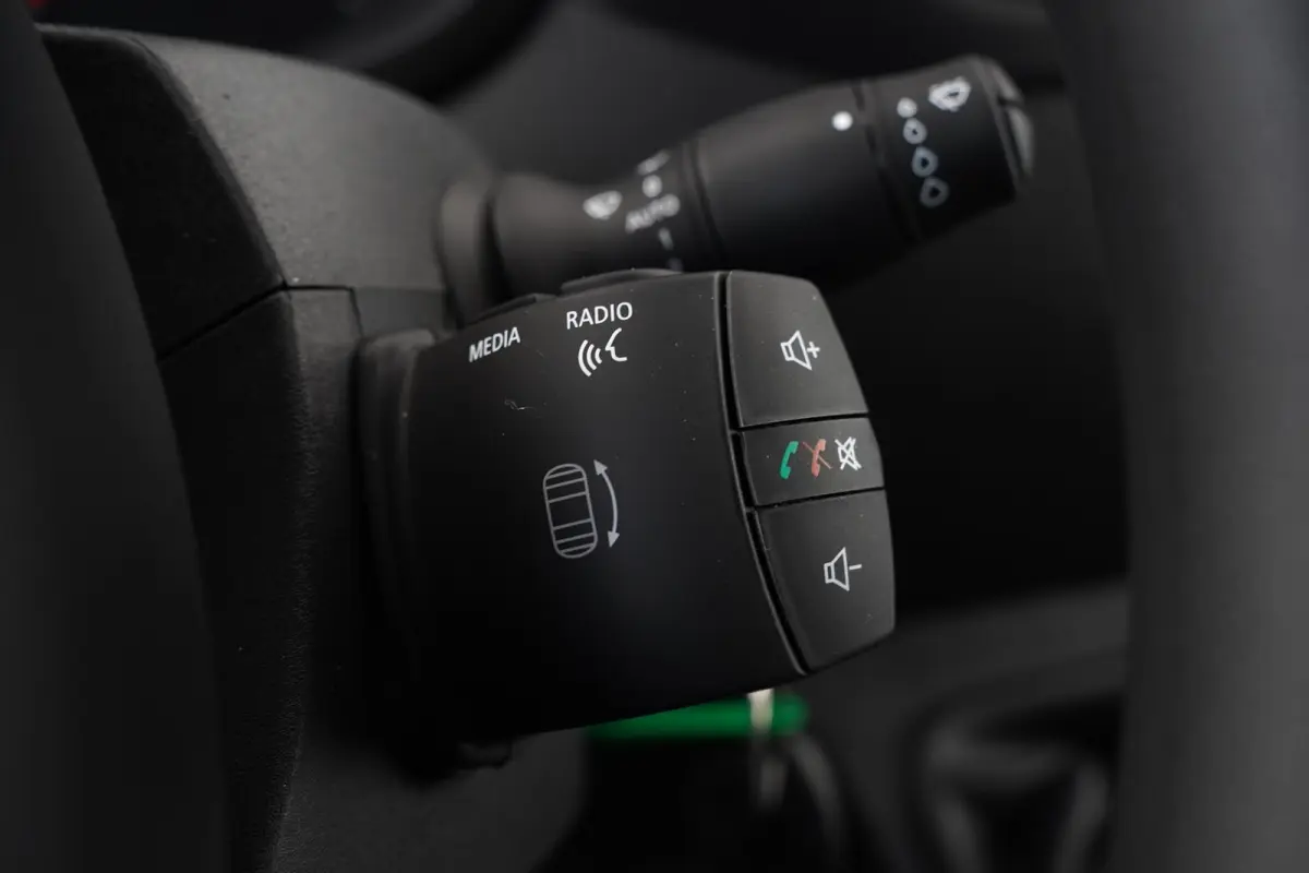 2.3 DCI 135 pk L3H2 Navi, Camera, Laadruimte Pakket, PDC V+A, 270 Graden Deuren, Smartphone Lader, 3-Zits, Nieuw