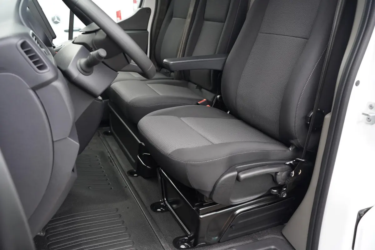 2.3 DCI 135 pk L3H2 Navi, Camera, Laadruimte Pakket, PDC V+A, 270 Graden Deuren, Smartphone Lader, 3-Zits, Nieuw