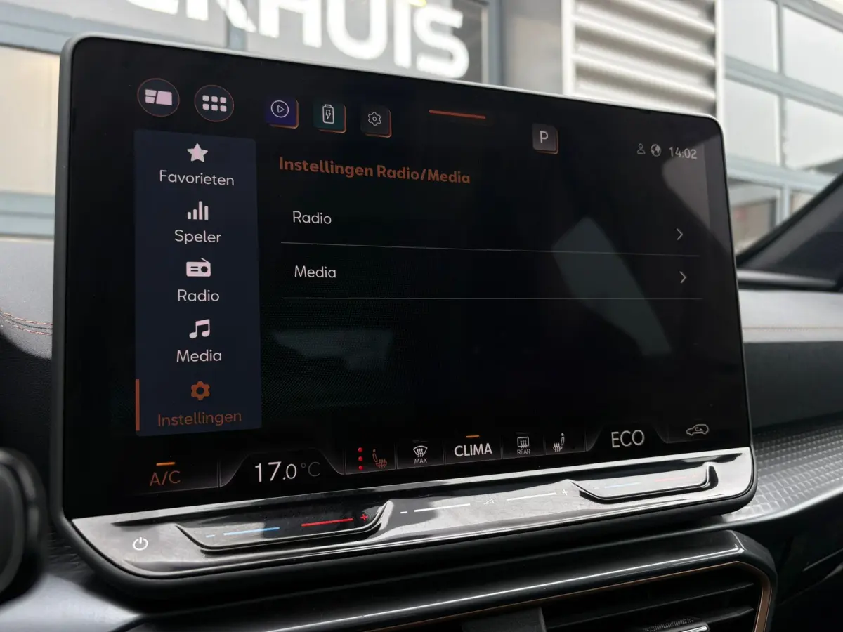 1.5 TSI e-Hybrid 272 pk VZ Performance | Panoramadak | Wegklapbare Trekhaak | Rondomzicht camera | Stuur/stoel verwarming |