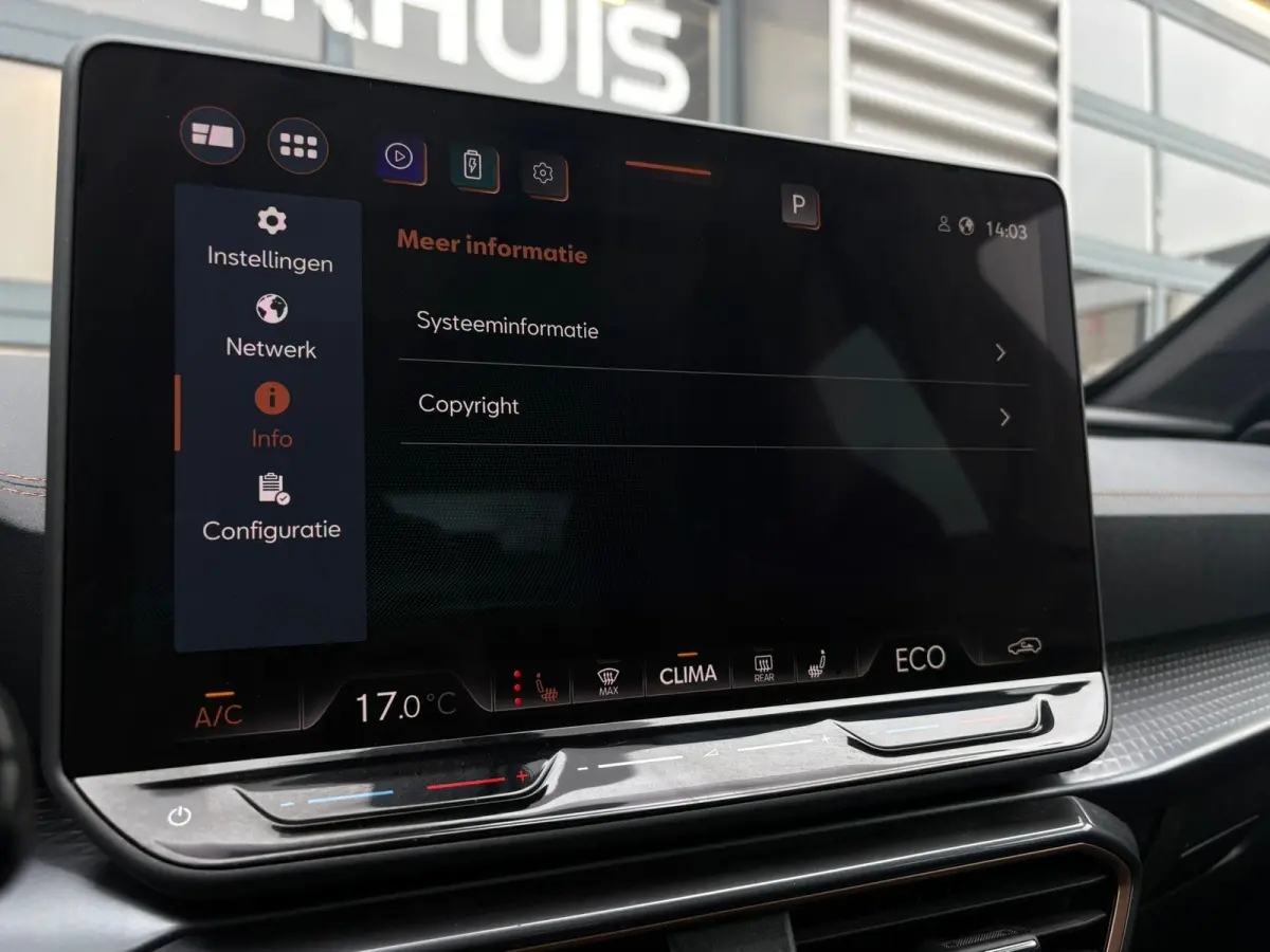 1.5 TSI e-Hybrid 272 pk VZ Performance | Panoramadak | Wegklapbare Trekhaak | Rondomzicht camera | Stuur/stoel verwarming |