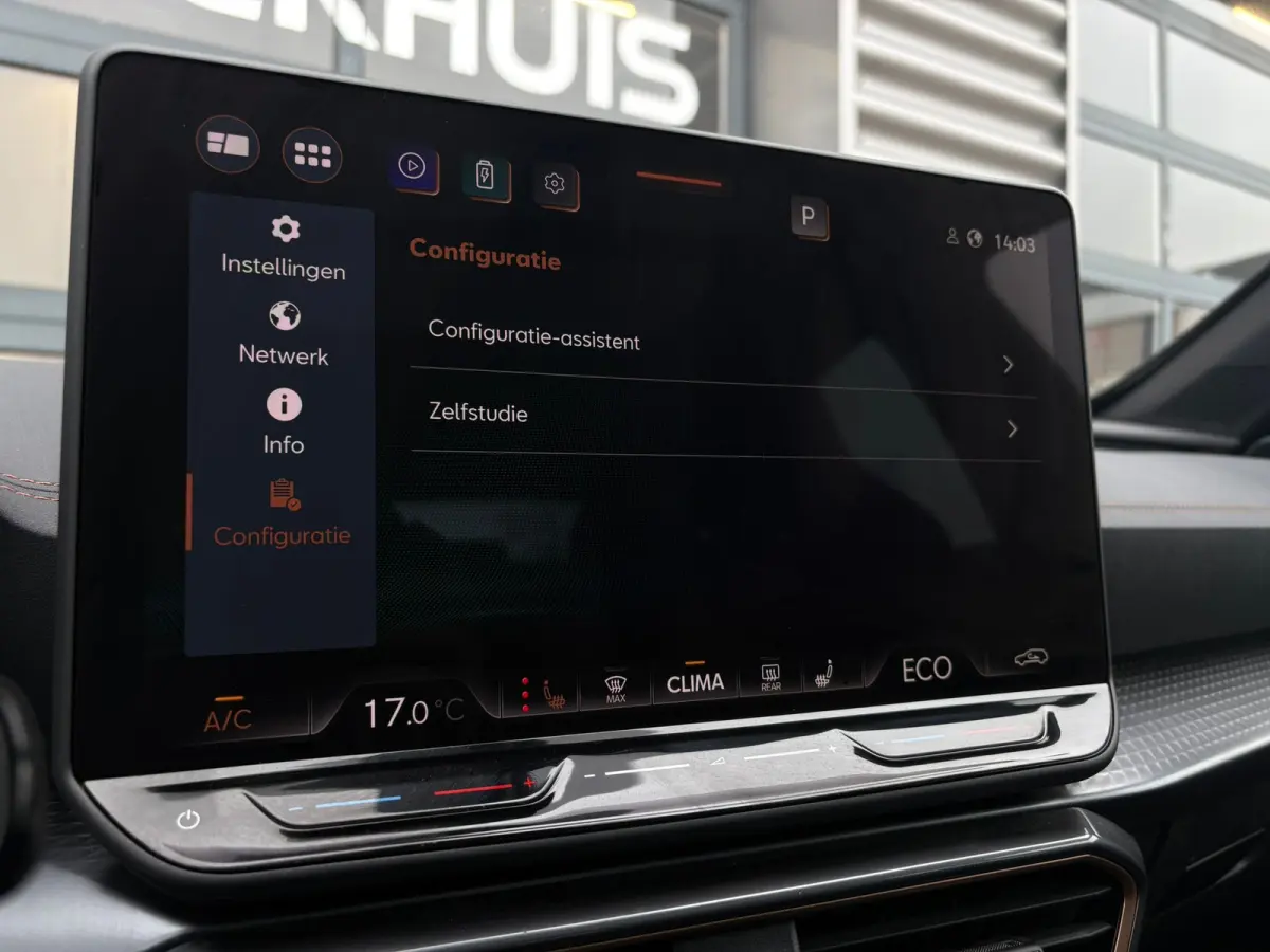 1.5 TSI e-Hybrid 272 pk VZ Performance | Panoramadak | Wegklapbare Trekhaak | Rondomzicht camera | Stuur/stoel verwarming |
