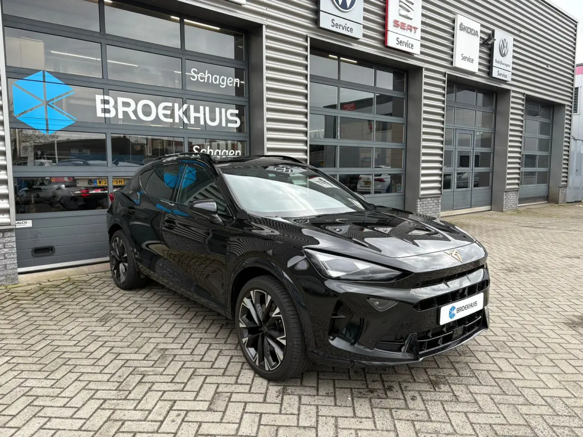 1.5 TSI e-Hybrid 272 pk VZ Performance | Panoramadak | Wegklapbare Trekhaak | Rondomzicht camera | Stuur/stoel verwarming |