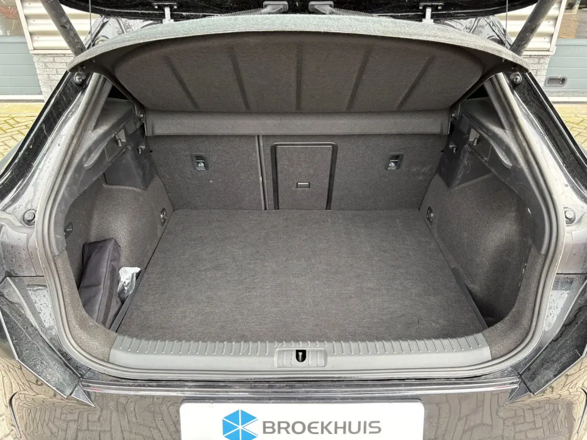 1.5 TSI e-Hybrid 272 pk VZ Performance | Panoramadak | Wegklapbare Trekhaak | Rondomzicht camera | Stuur/stoel verwarming |
