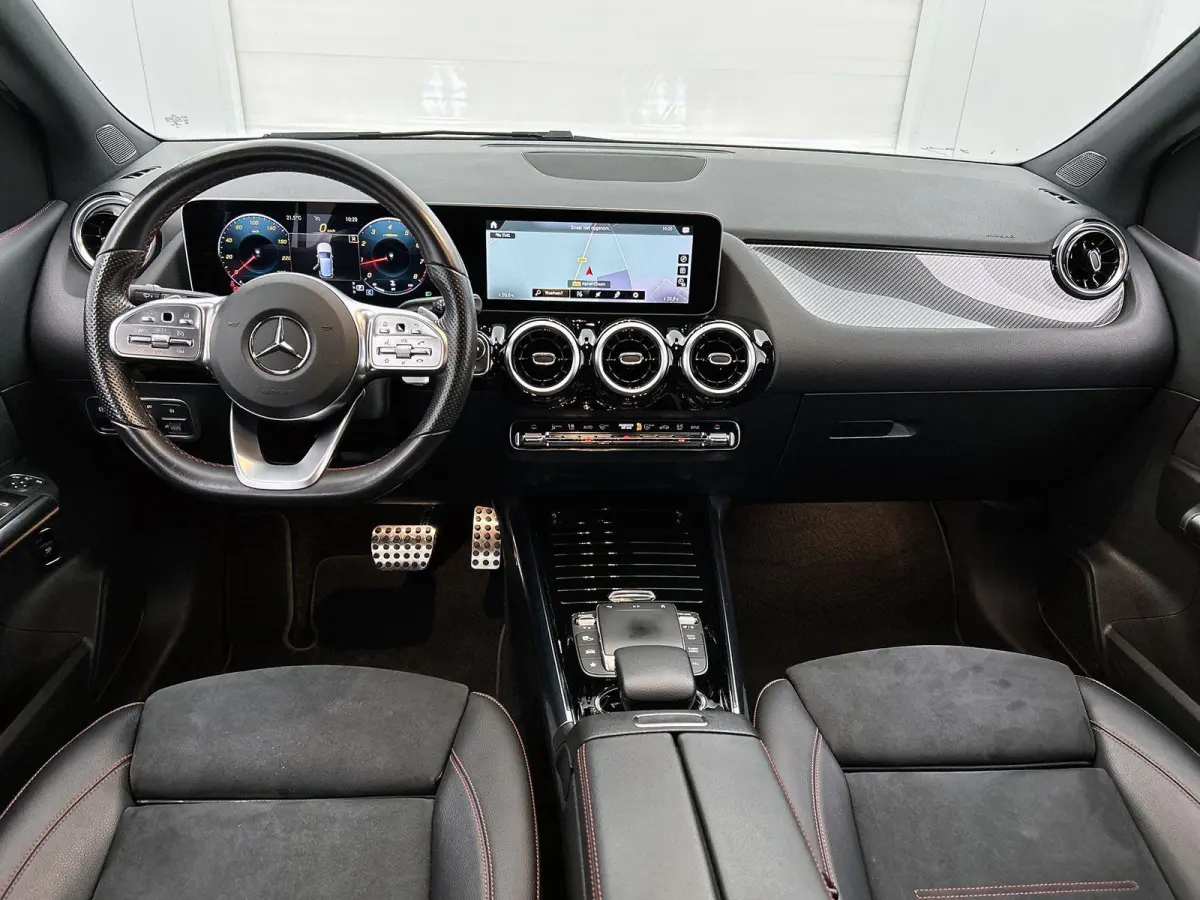 200 Business Solution AMG | Automaat | Apple Carplay / Android Auto | Camera | Navigatie | Stoelverwarming | Virtual Cockpit | Climate Control | Lichtmetalen Velgen |