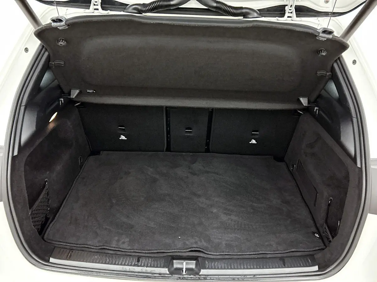 200 Business Solution AMG | Automaat | Apple Carplay / Android Auto | Camera | Navigatie | Stoelverwarming | Virtual Cockpit | Climate Control | Lichtmetalen Velgen |