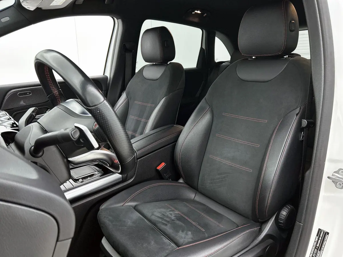 200 Business Solution AMG | Automaat | Apple Carplay / Android Auto | Camera | Navigatie | Stoelverwarming | Virtual Cockpit | Climate Control | Lichtmetalen Velgen |