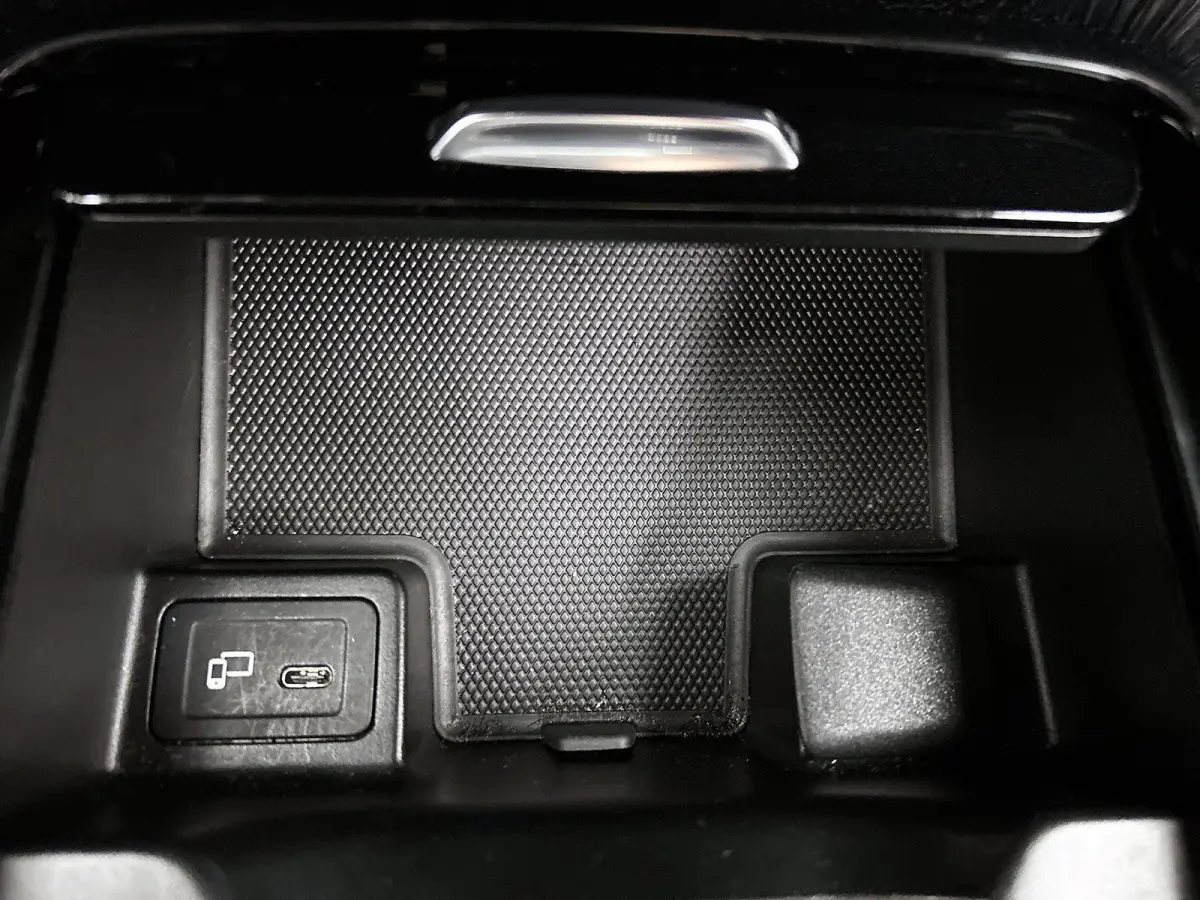200 Business Solution AMG | Automaat | Apple Carplay / Android Auto | Camera | Navigatie | Stoelverwarming | Virtual Cockpit | Climate Control | Lichtmetalen Velgen |