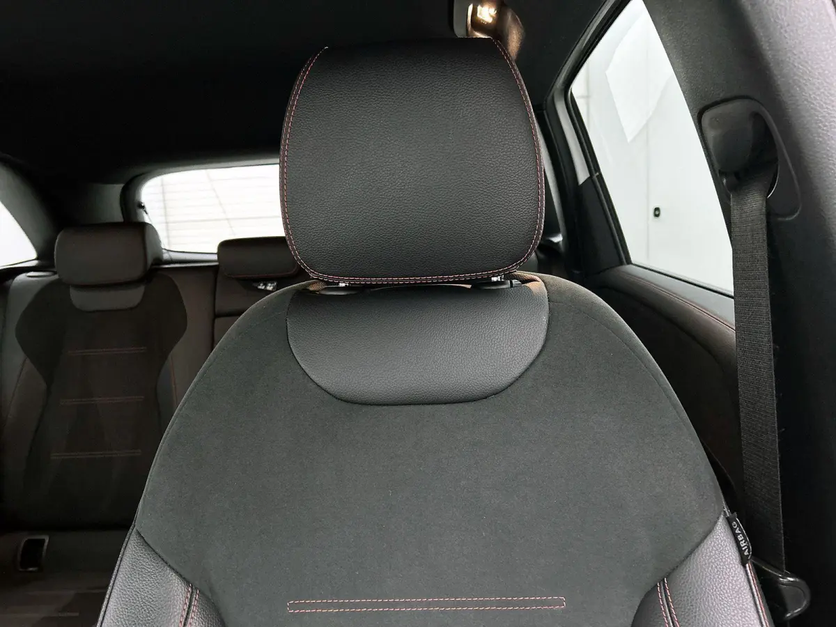 200 Business Solution AMG | Automaat | Apple Carplay / Android Auto | Camera | Navigatie | Stoelverwarming | Virtual Cockpit | Climate Control | Lichtmetalen Velgen |