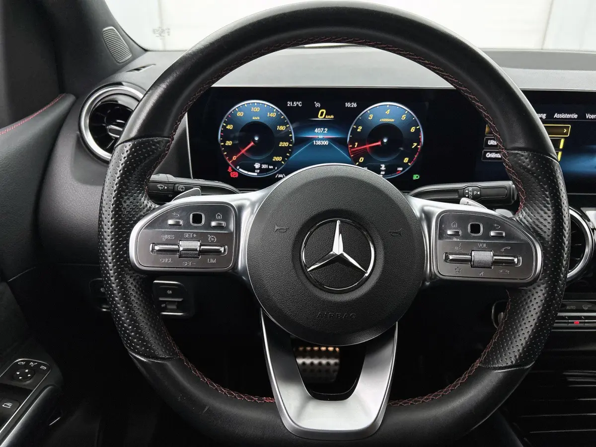 200 Business Solution AMG | Automaat | Apple Carplay / Android Auto | Camera | Navigatie | Stoelverwarming | Virtual Cockpit | Climate Control | Lichtmetalen Velgen |