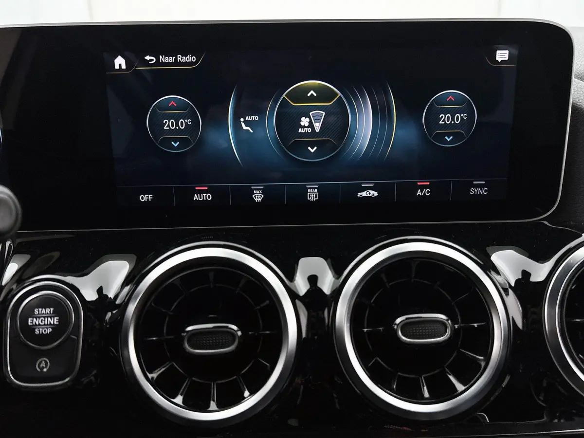 200 Business Solution AMG | Automaat | Apple Carplay / Android Auto | Camera | Navigatie | Stoelverwarming | Virtual Cockpit | Climate Control | Lichtmetalen Velgen |