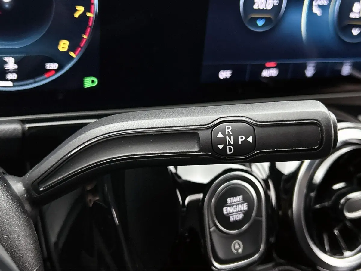 200 Business Solution AMG | Automaat | Apple Carplay / Android Auto | Camera | Navigatie | Stoelverwarming | Virtual Cockpit | Climate Control | Lichtmetalen Velgen |