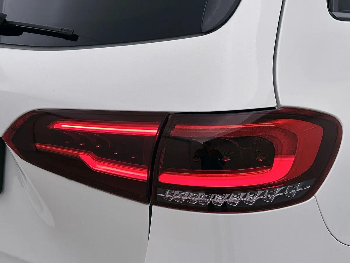 200 Business Solution AMG | Automaat | Apple Carplay / Android Auto | Camera | Navigatie | Stoelverwarming | Virtual Cockpit | Climate Control | Lichtmetalen Velgen |