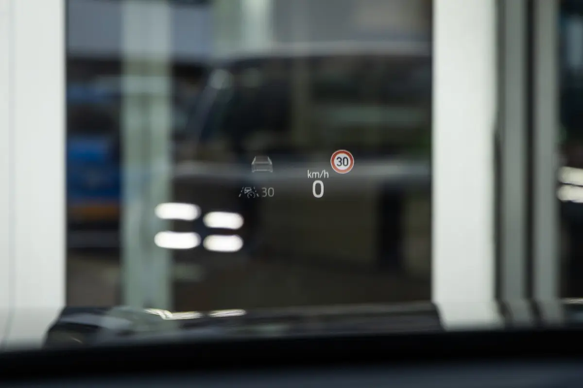 Premium Extended Range RWD 77 kWh | Trekhaak Elek. | Adaptive Cruise Control | 360 Camera l B&O | 2 Elektrisch verstelbaren stoelen | Achteruitrijcamera | Apple Carplay/Android Auto | Achter