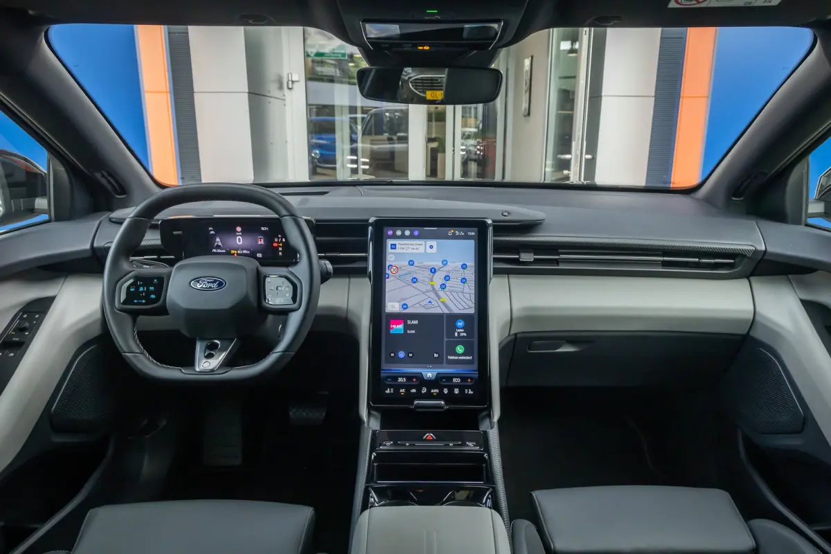 Premium Extended Range RWD 77 kWh | Trekhaak Elek. | Adaptive Cruise Control | 360 Camera l B&O | 2 Elektrisch verstelbaren stoelen | Achteruitrijcamera | Apple Carplay/Android Auto | Achter