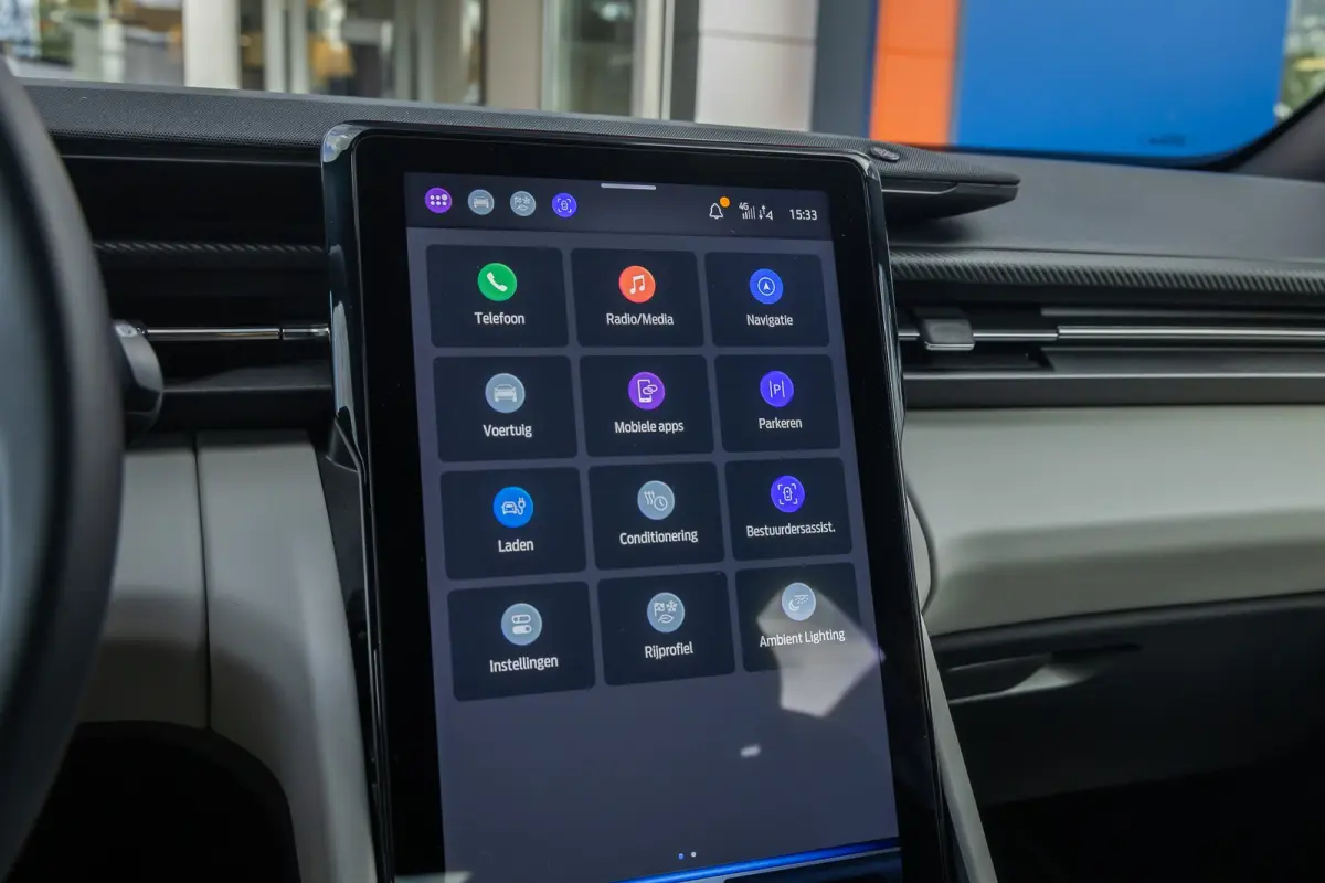 Premium Extended Range RWD 77 kWh | Trekhaak Elek. | Adaptive Cruise Control | 360 Camera l B&O | 2 Elektrisch verstelbaren stoelen | Achteruitrijcamera | Apple Carplay/Android Auto | Achter