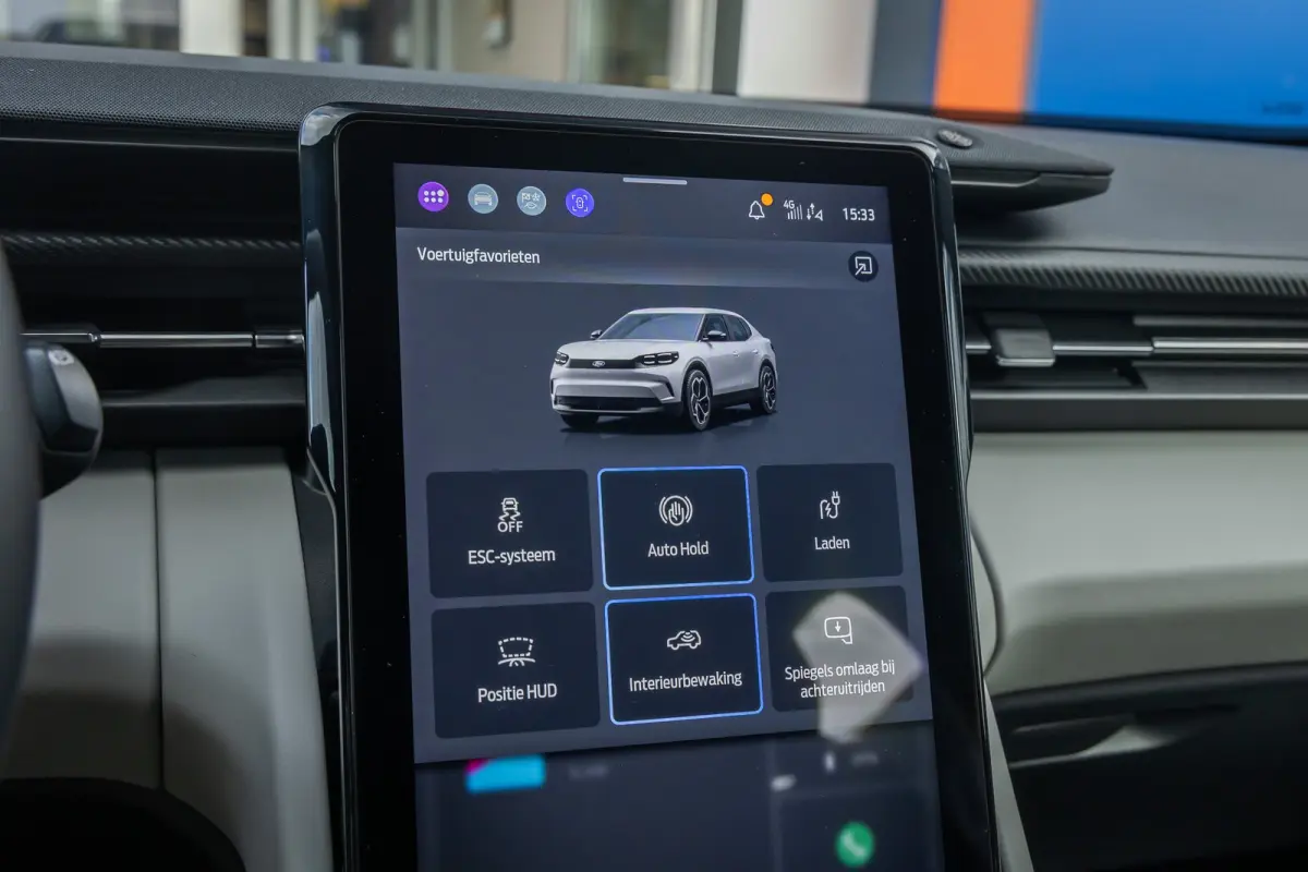 Premium Extended Range RWD 77 kWh | Trekhaak Elek. | Adaptive Cruise Control | 360 Camera l B&O | 2 Elektrisch verstelbaren stoelen | Achteruitrijcamera | Apple Carplay/Android Auto | Achter