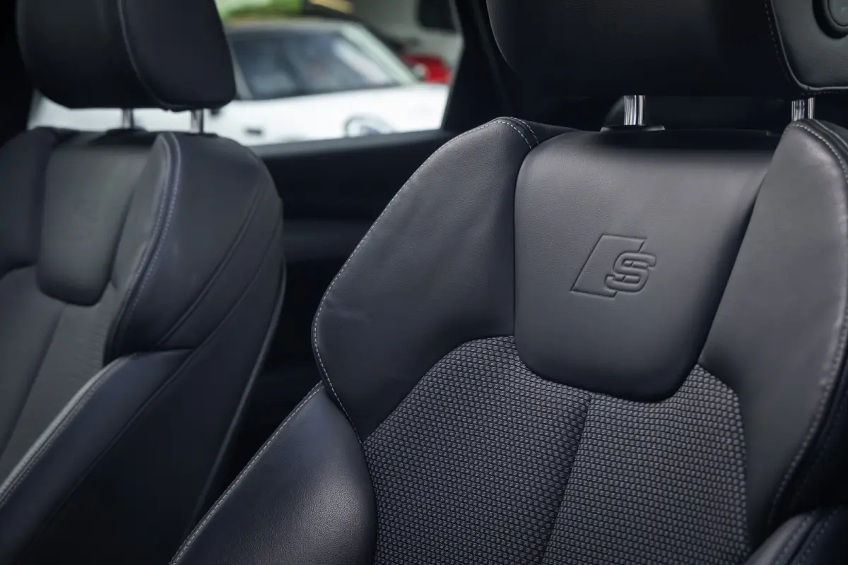 55 TFSI e S edition | Pano-dak | Bang & Olufsen | Cruise control adaptief | Stoelverwarming | Navigatie | Apple Carplay/Android Auto | Elektrisch bedienbare achterklep | Apple Carplay/Androi