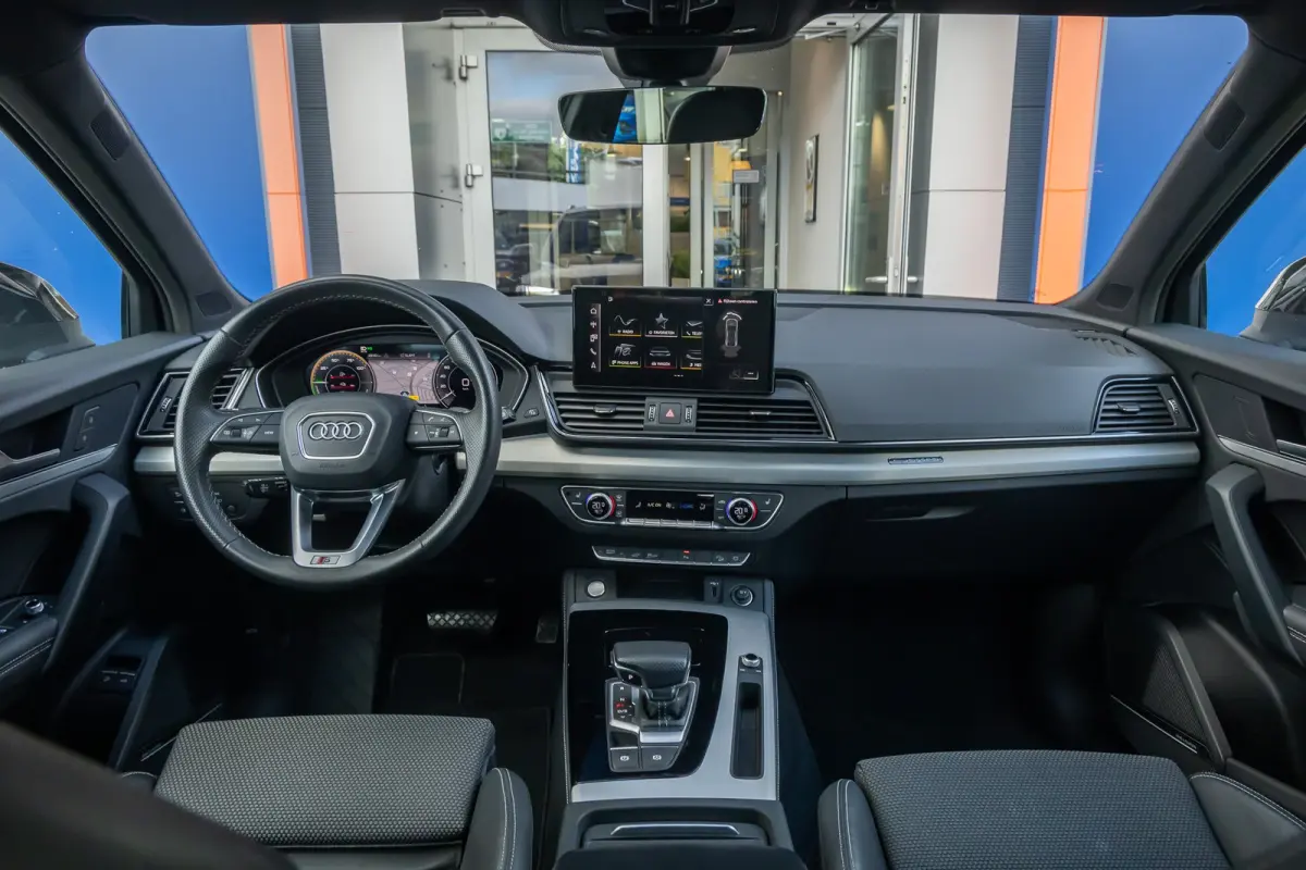 55 TFSI e S edition | Pano-dak | Bang & Olufsen | Cruise control adaptief | Stoelverwarming | Navigatie | Apple Carplay/Android Auto | Elektrisch bedienbare achterklep | Apple Carplay/Androi