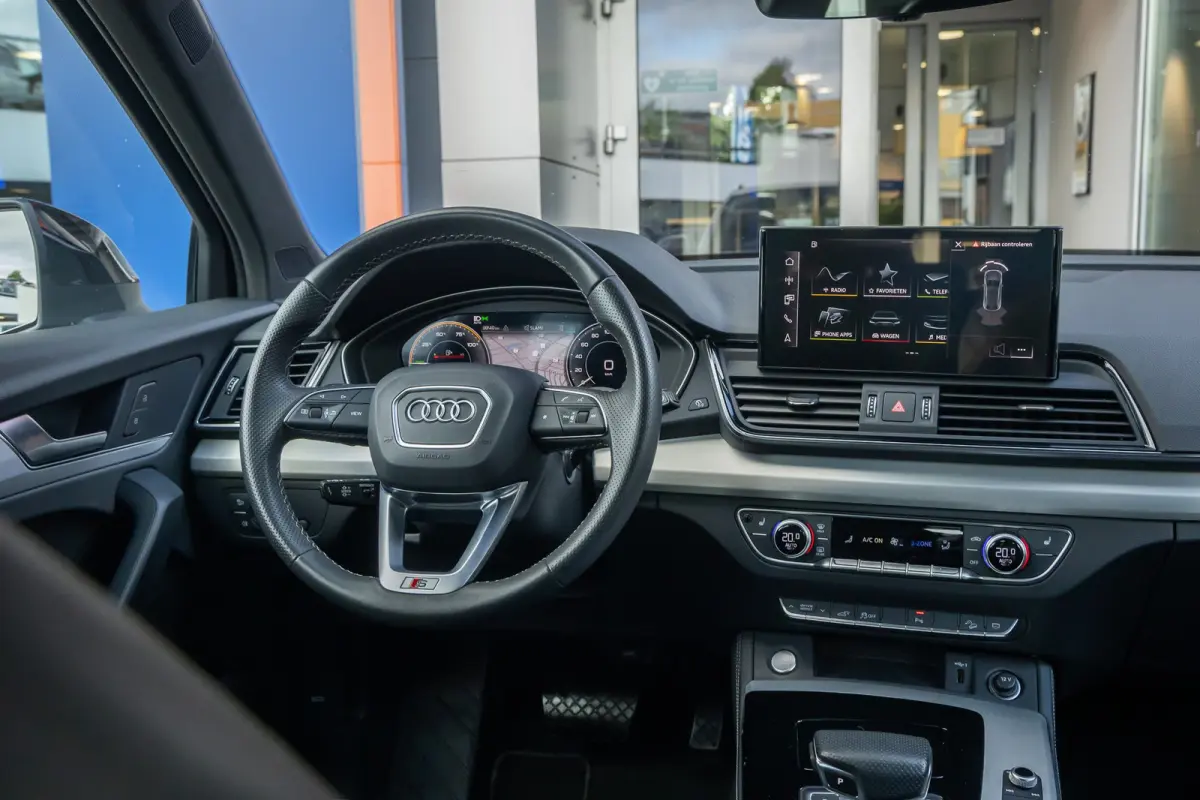 55 TFSI e S edition | Pano-dak | Bang & Olufsen | Cruise control adaptief | Stoelverwarming | Navigatie | Apple Carplay/Android Auto | Elektrisch bedienbare achterklep | Apple Carplay/Androi