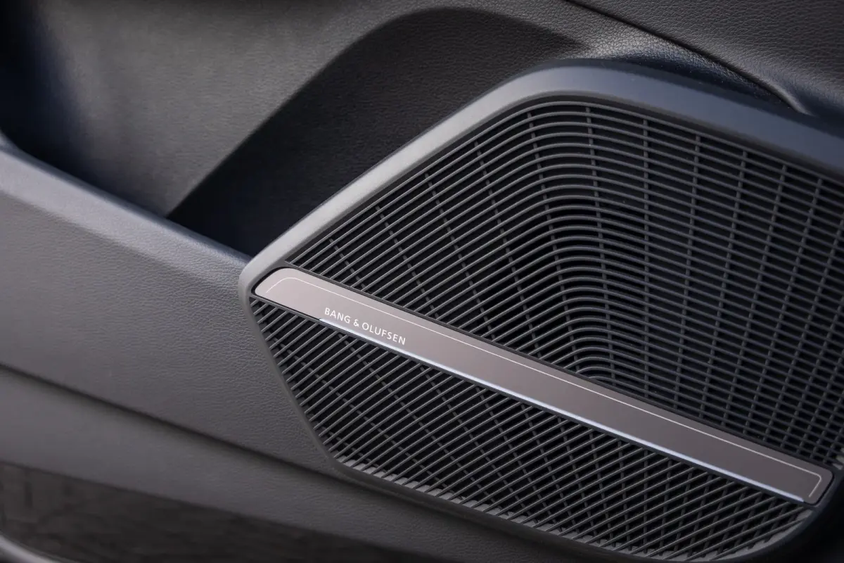 55 TFSI e S edition | Pano-dak | Bang & Olufsen | Cruise control adaptief | Stoelverwarming | Navigatie | Apple Carplay/Android Auto | Elektrisch bedienbare achterklep | Apple Carplay/Androi
