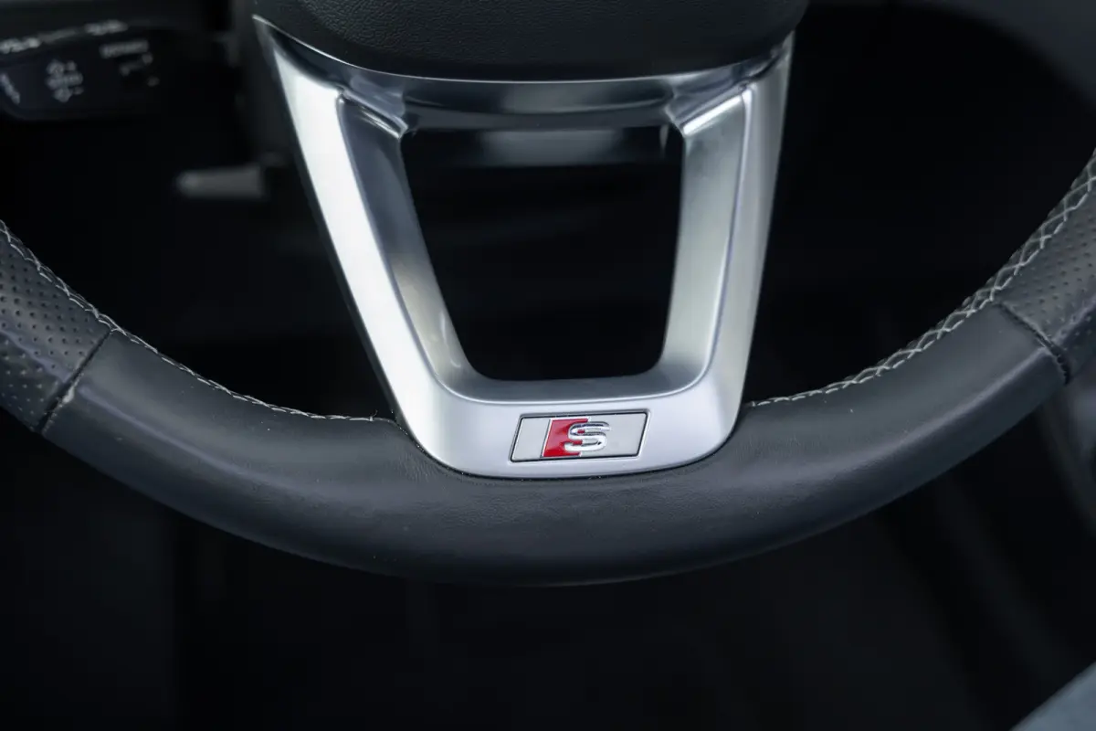55 TFSI e S edition | Pano-dak | Bang & Olufsen | Cruise control adaptief | Stoelverwarming | Navigatie | Apple Carplay/Android Auto | Elektrisch bedienbare achterklep | Apple Carplay/Androi