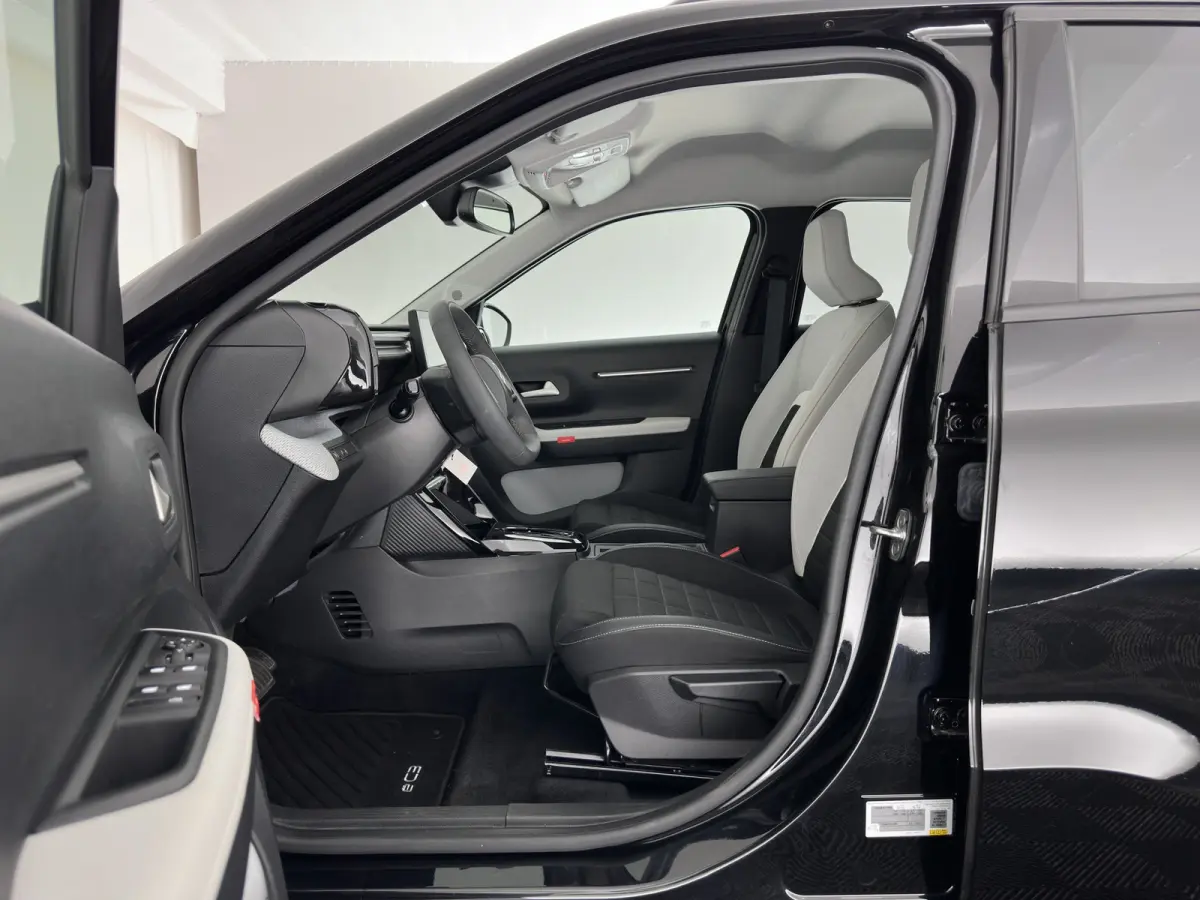 Max 113pk 44 kWh [3-Fase-11kW ] {SoH-90%} (INCL.BTW) *FULL-LED | NAVI-FULLMAP | CAMERA | COMFORT-SEATS | PRIVACY-GLASS | CARPLAY | DAB | ECC | PDC | CRUISE | 17''ALU*