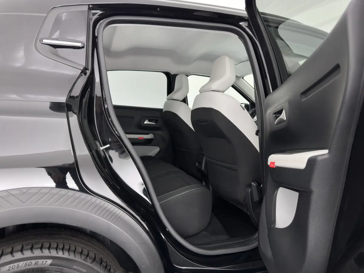 Max 113pk 44 kWh [3-Fase-11kW ] {SoH-90%} (INCL.BTW) *FULL-LED | NAVI-FULLMAP | CAMERA | COMFORT-SEATS | PRIVACY-GLASS | CARPLAY | DAB | ECC | PDC | CRUISE | 17''ALU*