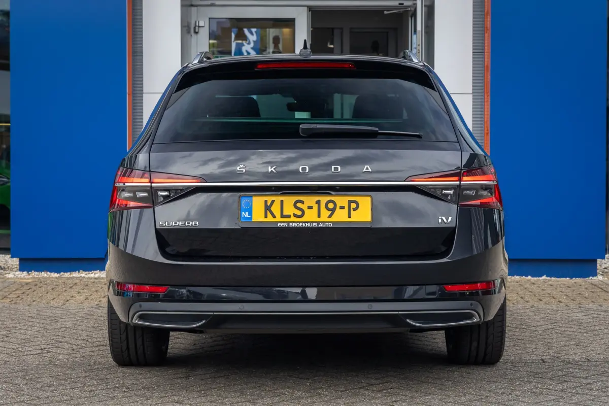1.4 TSI iV PHEV 218PK Laurin & Klement | Leder | Camera | Memory | Canton audio | Cruise adaptief | 19'' | Dodehoek detectie | Matrix LED | Stoel+stuur verwarming | | Apple Carplay/Android A