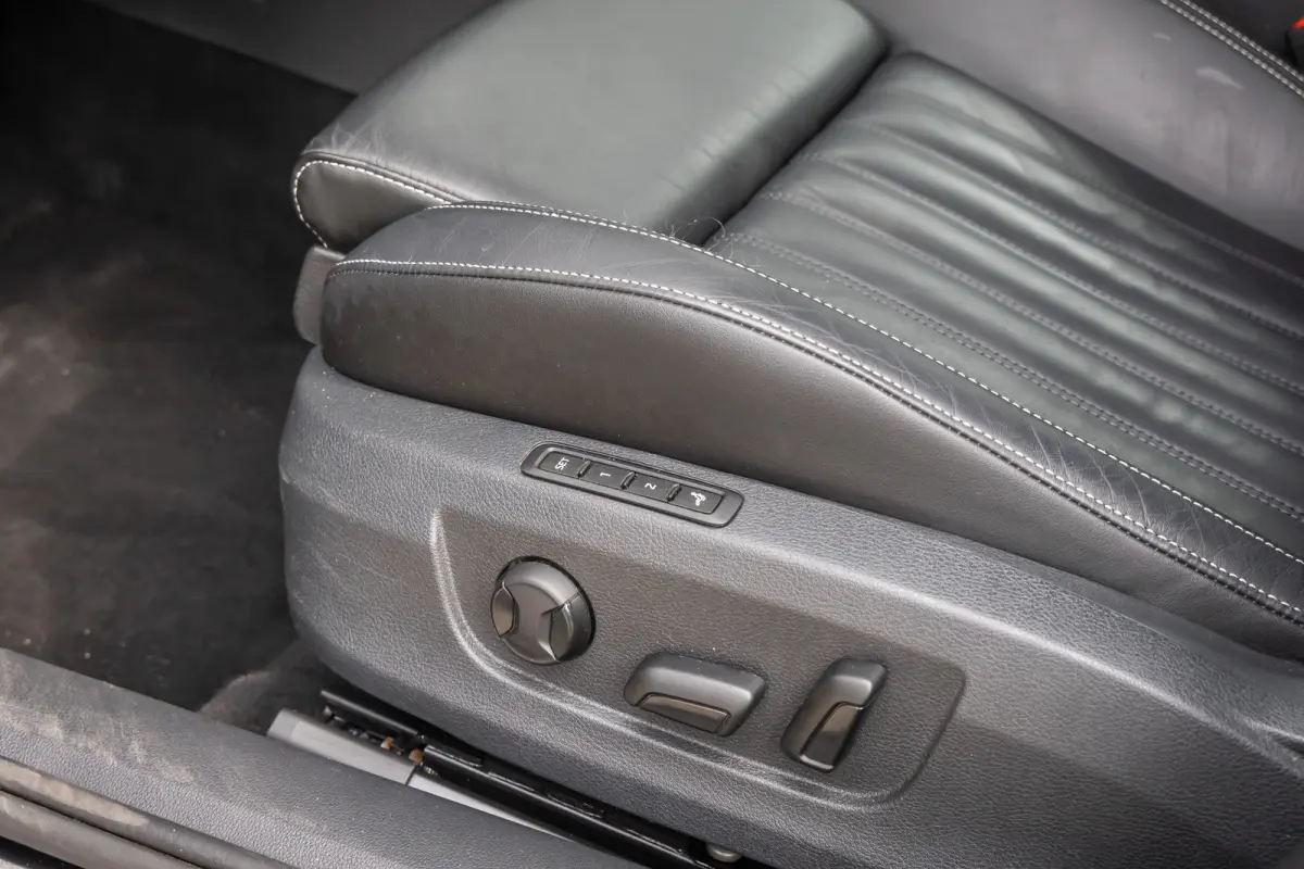 1.4 TSI iV PHEV 218PK Laurin & Klement | Leder | Camera | Memory | Canton audio | Cruise adaptief | 19'' | Dodehoek detectie | Matrix LED | Stoel+stuur verwarming | | Apple Carplay/Android A