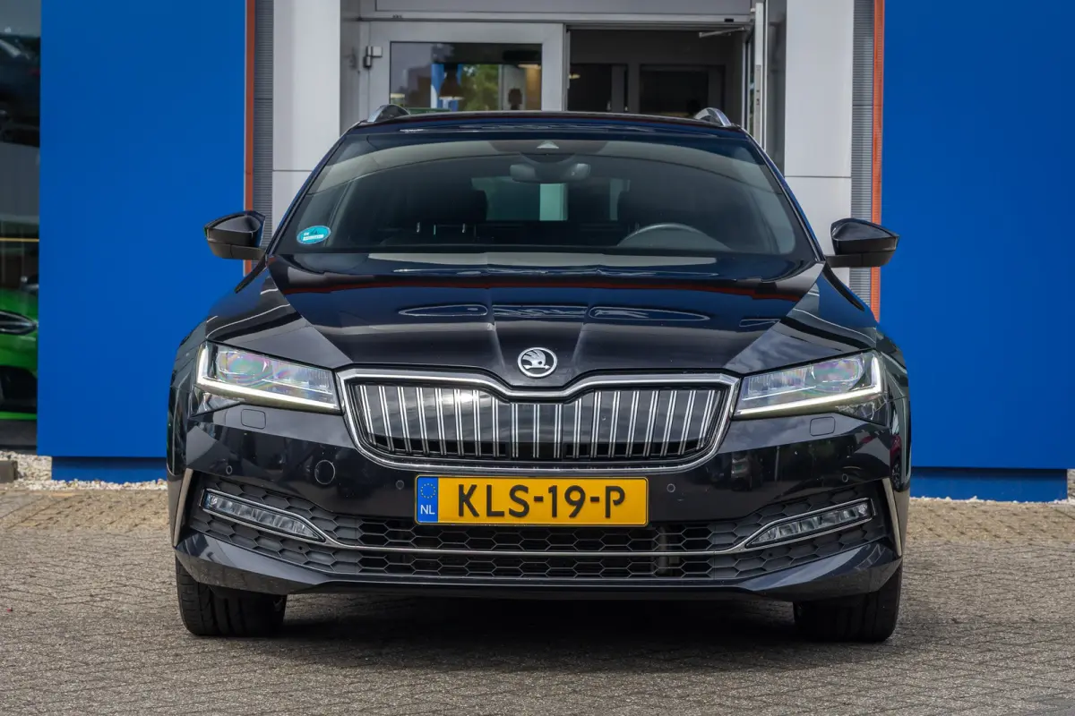 1.4 TSI iV PHEV 218PK Laurin & Klement | Leder | Camera | Memory | Canton audio | Cruise adaptief | 19'' | Dodehoek detectie | Matrix LED | Stoel+stuur verwarming | | Apple Carplay/Android A