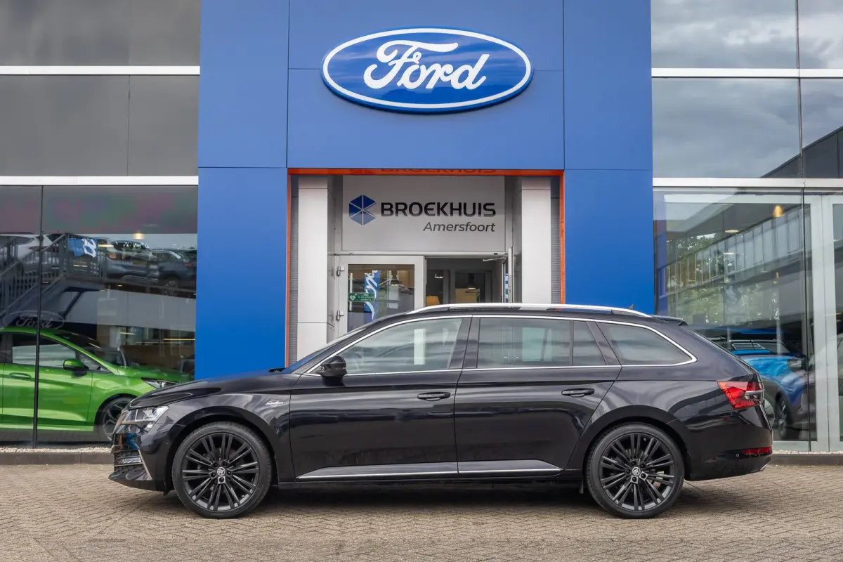 1.4 TSI iV PHEV 218PK Laurin & Klement | Leder | Camera | Memory | Canton audio | Cruise adaptief | 19'' | Dodehoek detectie | Matrix LED | Stoel+stuur verwarming | | Apple Carplay/Android A