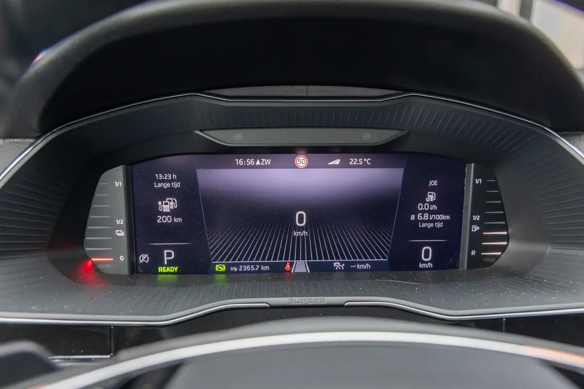 1.4 TSI iV PHEV 218PK Laurin & Klement | Leder | Camera | Memory | Canton audio | Cruise adaptief | 19'' | Dodehoek detectie | Matrix LED | Stoel+stuur verwarming | | Apple Carplay/Android A