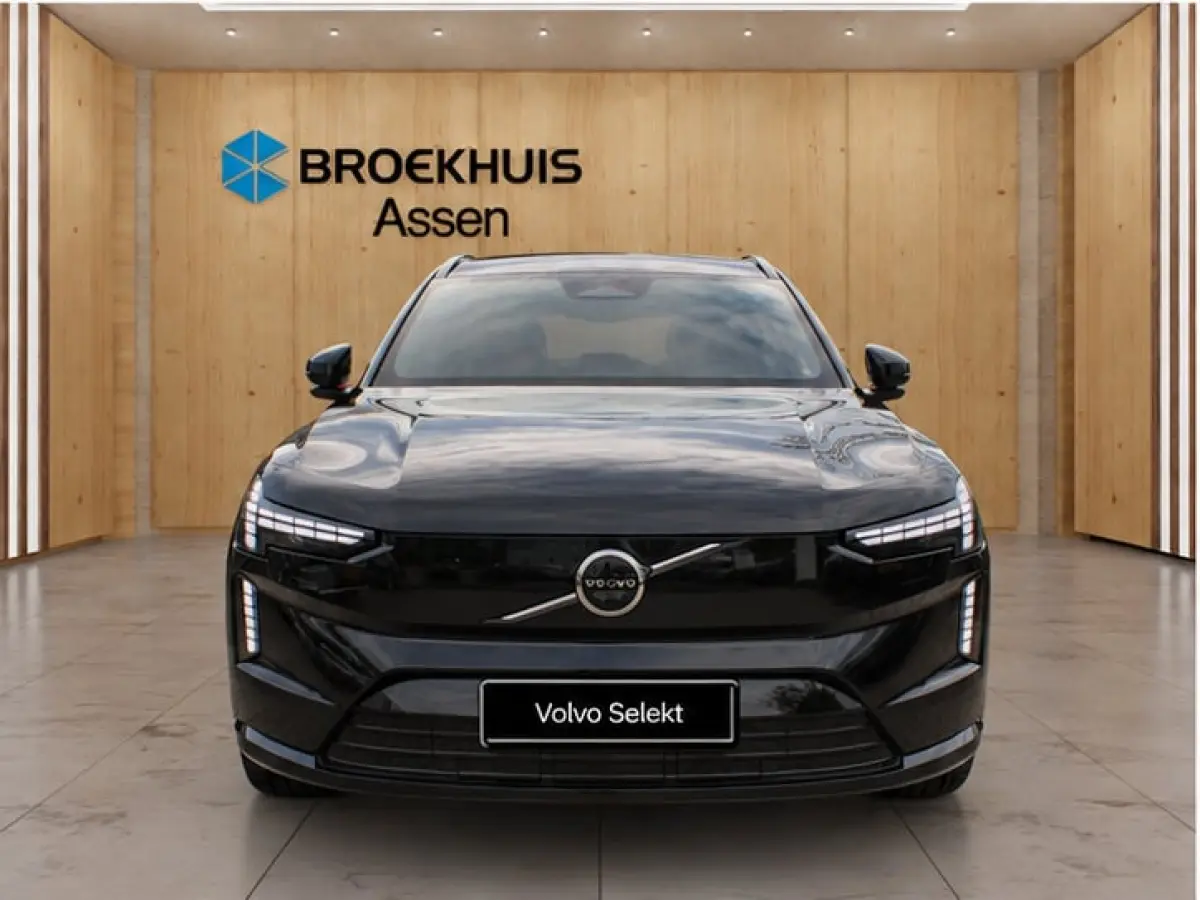 Twin Motor Performance Ultra 7p. 106 kWh | Luchtvering | Bowers & Wilkins | Verwarmde Voor + Achterstoelen | 360 Camera |