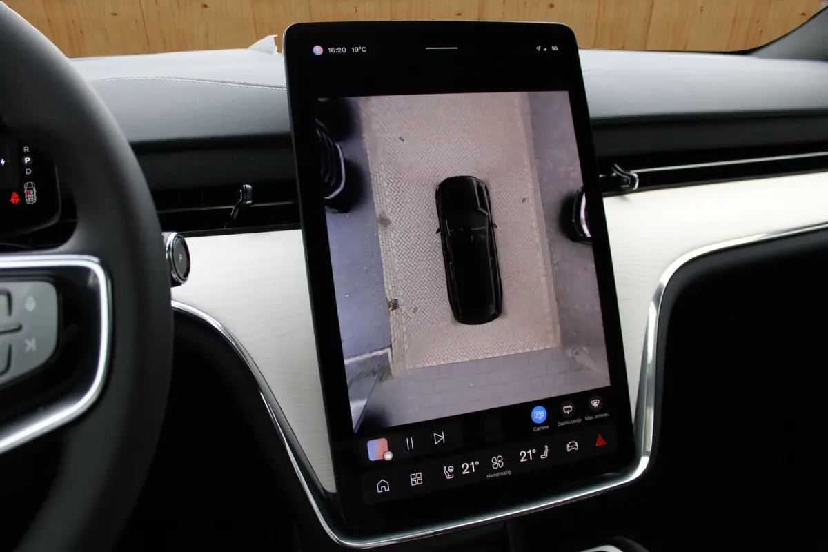 Twin Motor Performance Ultra 7p. 106 kWh | Luchtvering | Bowers & Wilkins | Verwarmde Voor + Achterstoelen | 360 Camera |