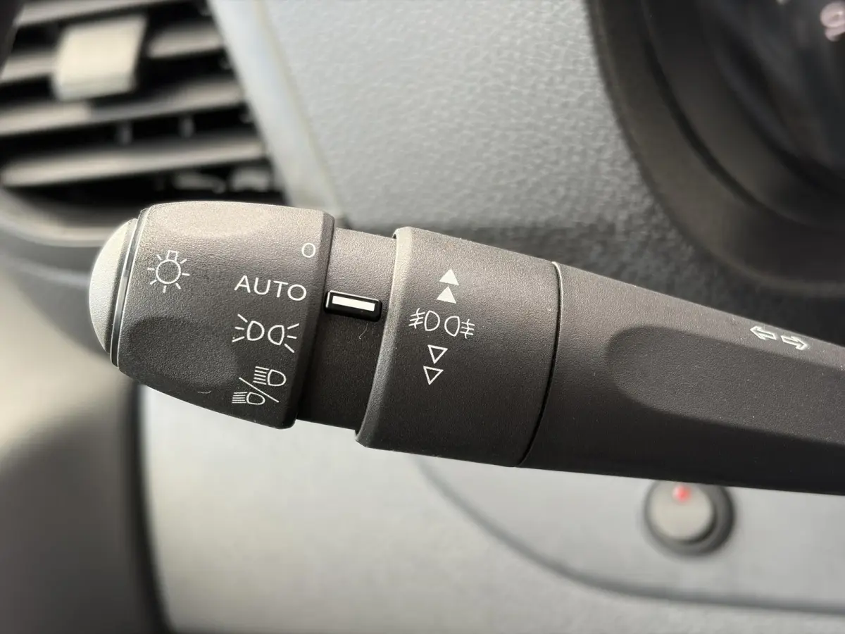 1.5 CDTI L2H1*HAAK*A/C*CRUISE*IMPERIAAL*PDC*3-PERS