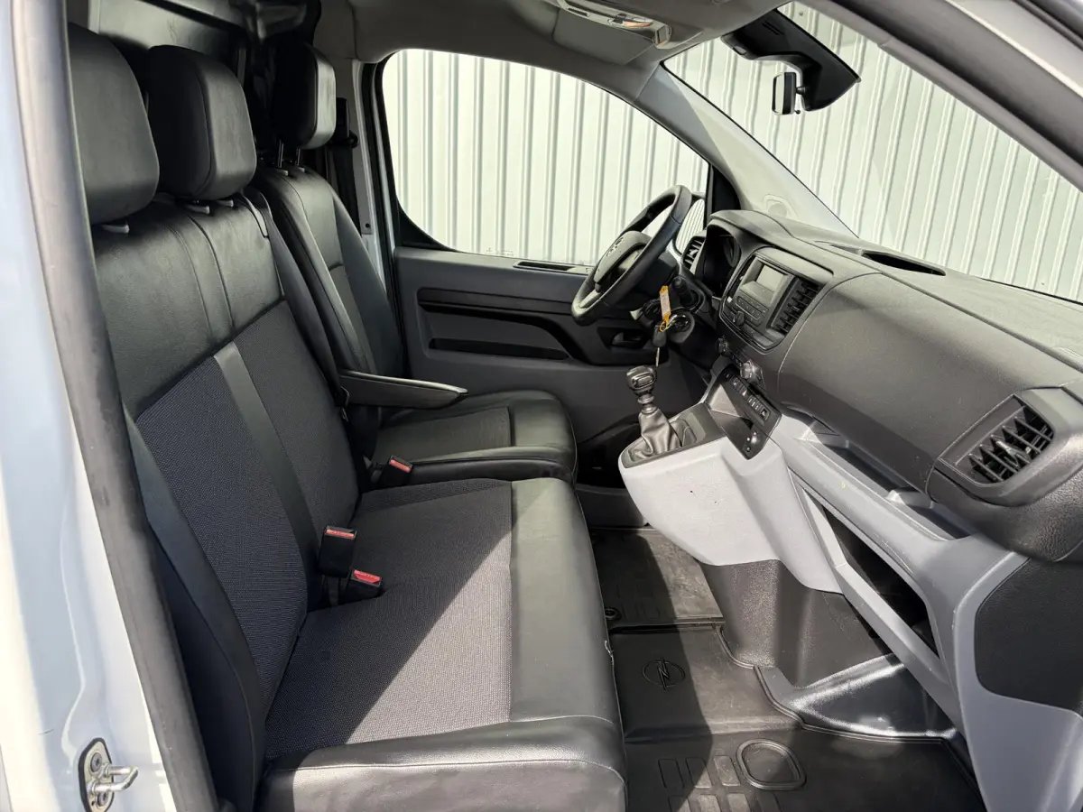 1.5 CDTI L2H1*HAAK*A/C*CRUISE*IMPERIAAL*PDC*3-PERS