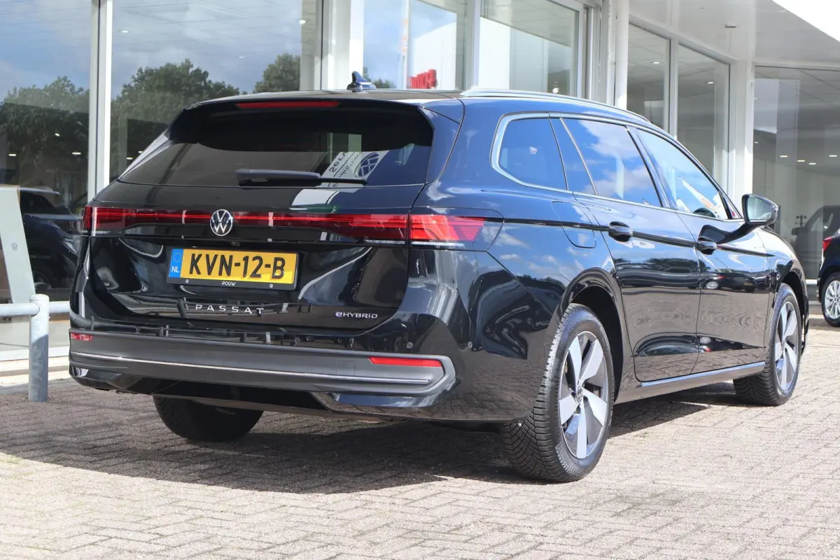 1.5 eHybrid 204pk Business | SoH 100% | Trekhaak | Head-up | Stuur & Stoelverwarming | Navigatie