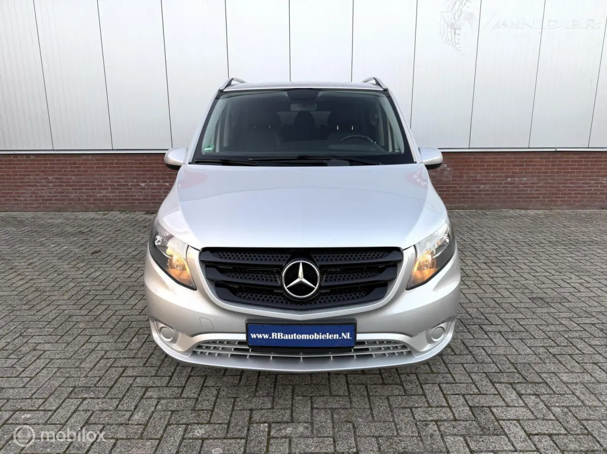 Pro Benzine 8 Pers Vito 250 2.0 Turbo 16V Benzine