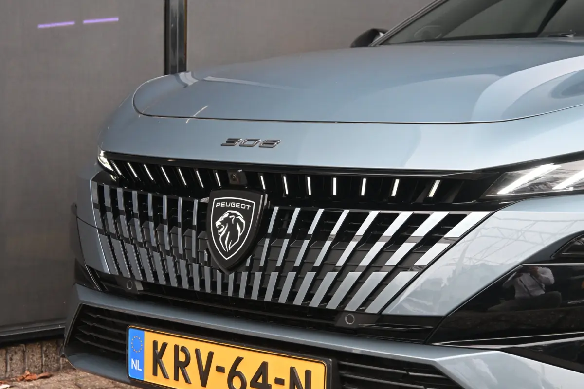 GT 54 kWh DEMO-DEAL! Tot 8 Jaar Garantie! | Alcantara | 360 Camera | Navigatie | Elektr. Achterklep | Stoelverwarming | Dodehoekdetectie | !!