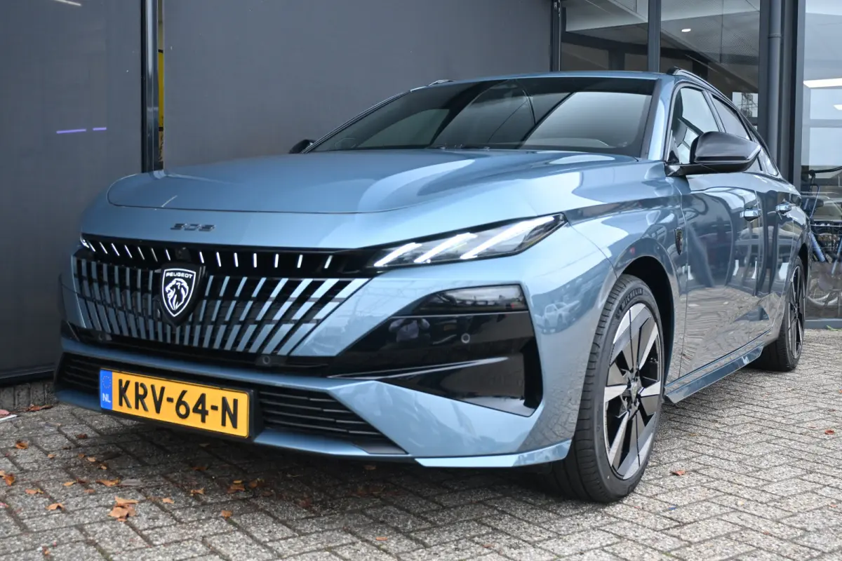 GT 54 kWh DEMO-DEAL! Tot 8 Jaar Garantie! | Alcantara | 360 Camera | Navigatie | Elektr. Achterklep | Stoelverwarming | Dodehoekdetectie | !!