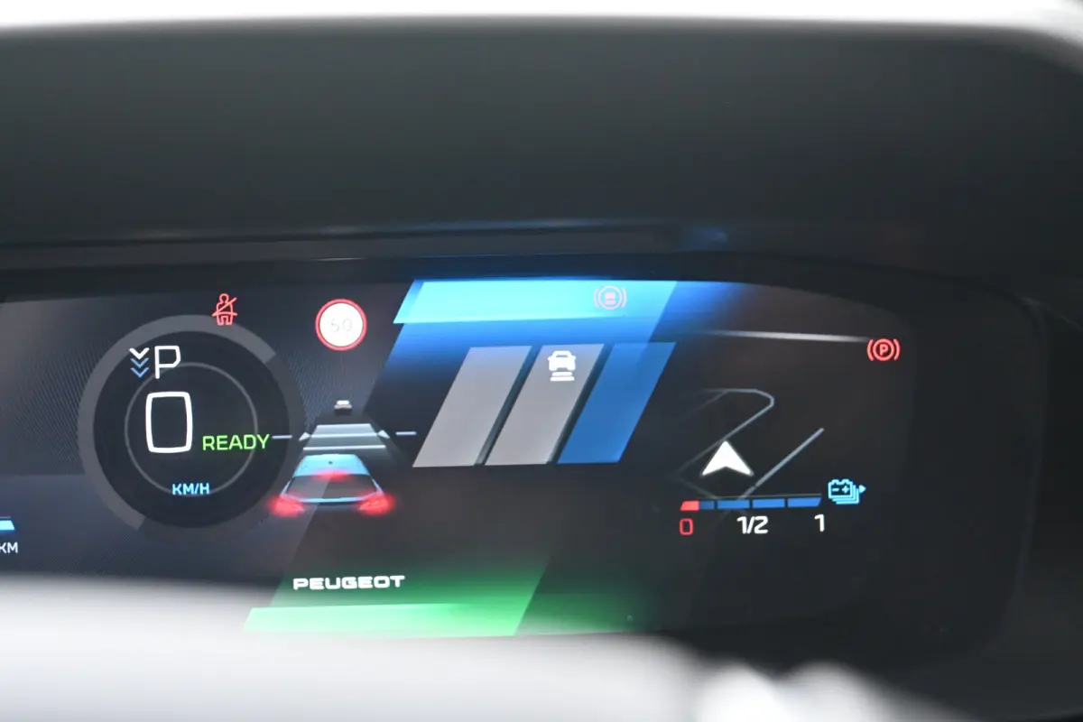 GT 54 kWh DEMO-DEAL! Tot 8 Jaar Garantie! | Alcantara | 360 Camera | Navigatie | Elektr. Achterklep | Stoelverwarming | Dodehoekdetectie | !!