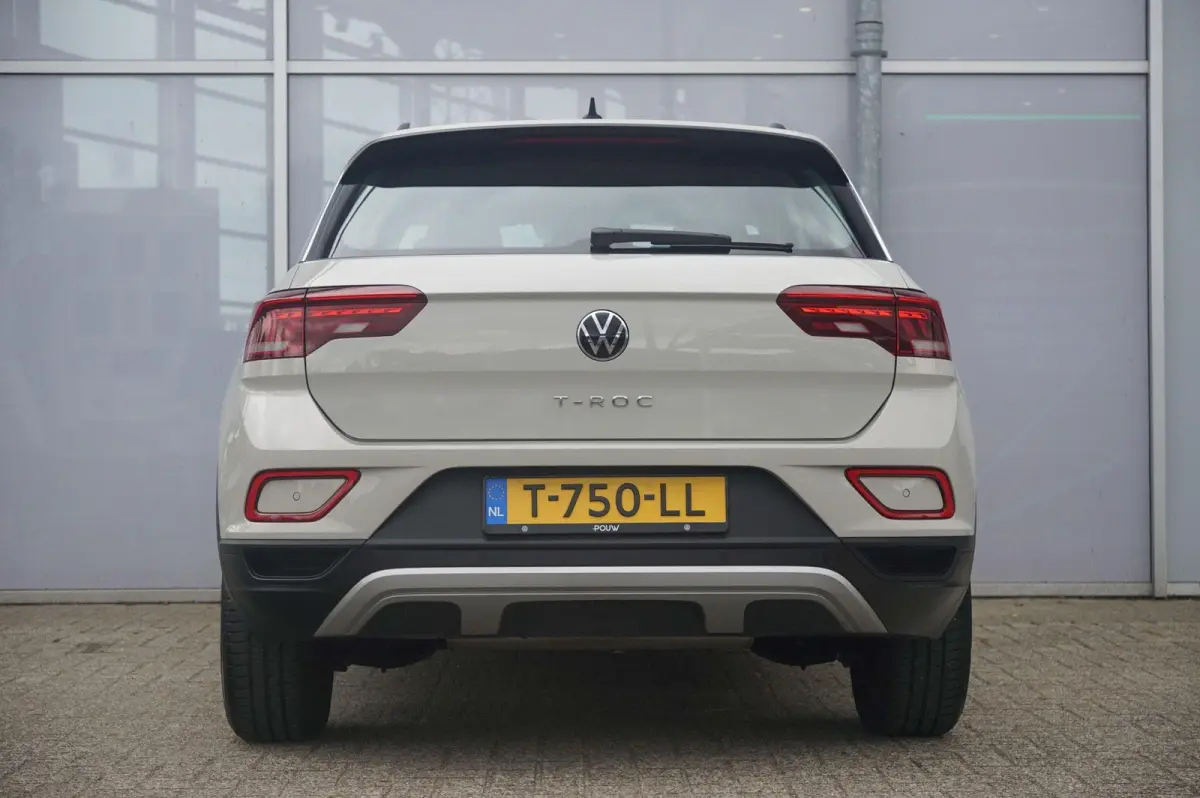1.0 TSI 110pk Life | Trekhaak | Adaptive Cruise | Navigatie | Airco