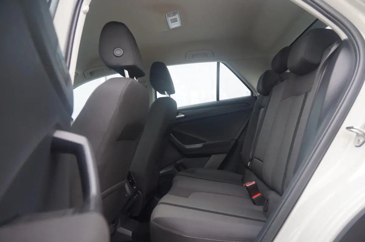 1.0 TSI 110pk Life | Trekhaak | Adaptive Cruise | Navigatie | Airco